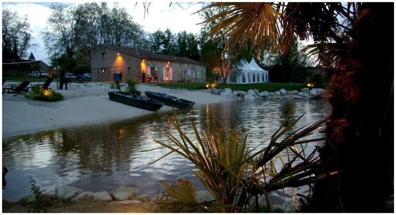 Le Lac De Crivito Bed & Breakfast Caraman Exterior photo